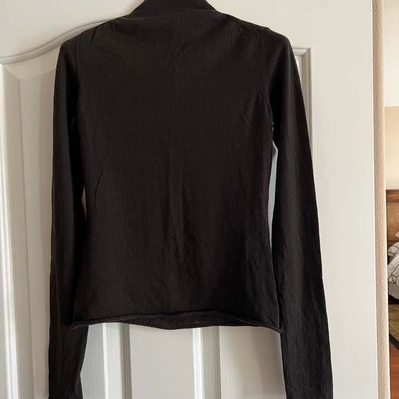 Donna Karman Cashmere Sweater - Picture 2 of 3